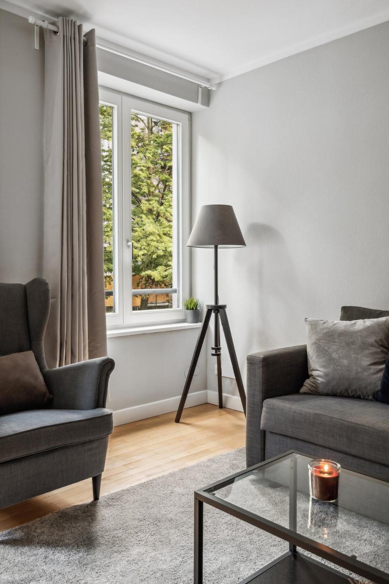 Traumhafte Wohnung Mitten In Charlottenburg Berlin Luaran gambar