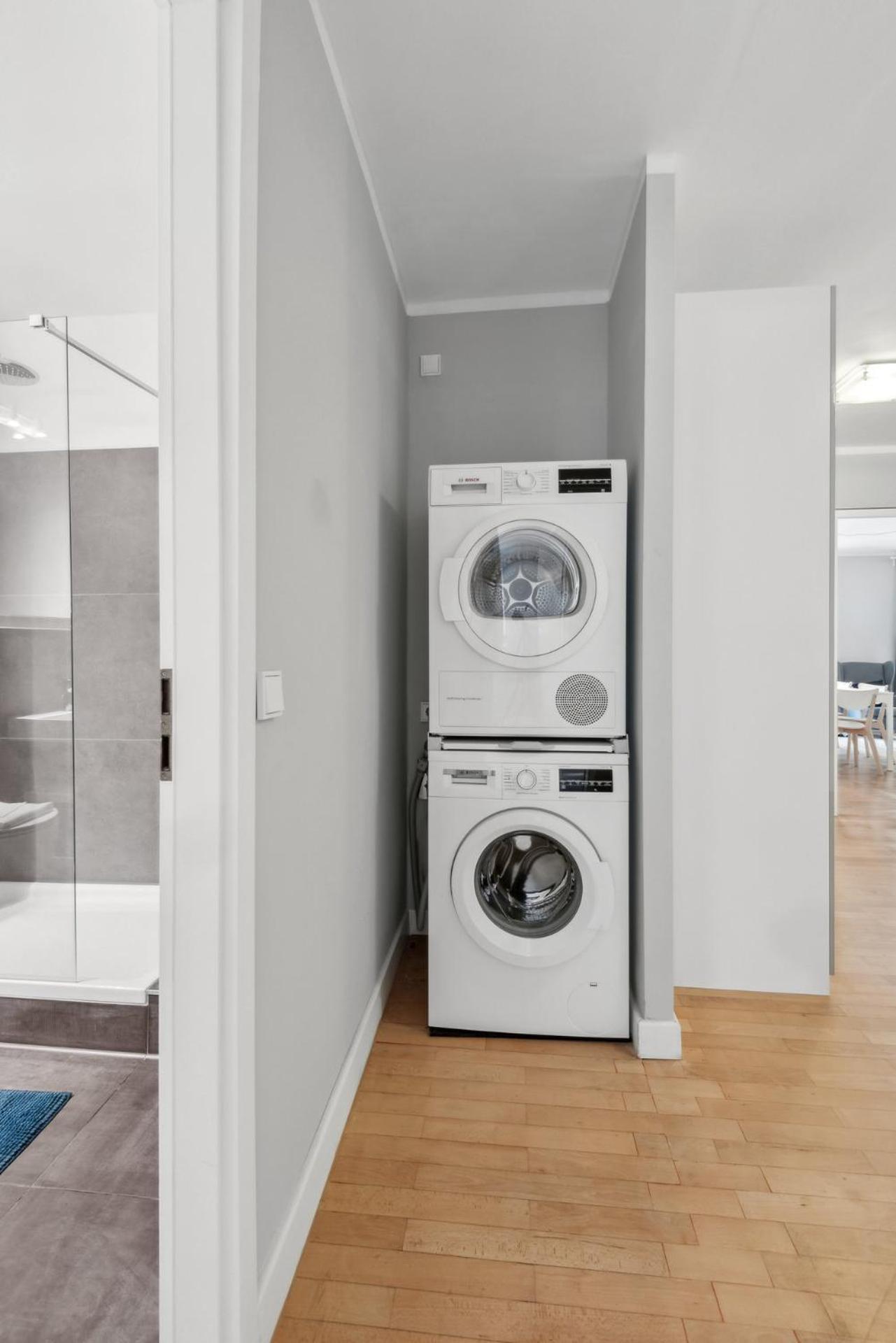 Traumhafte Wohnung Mitten In Charlottenburg Berlin Luaran gambar
